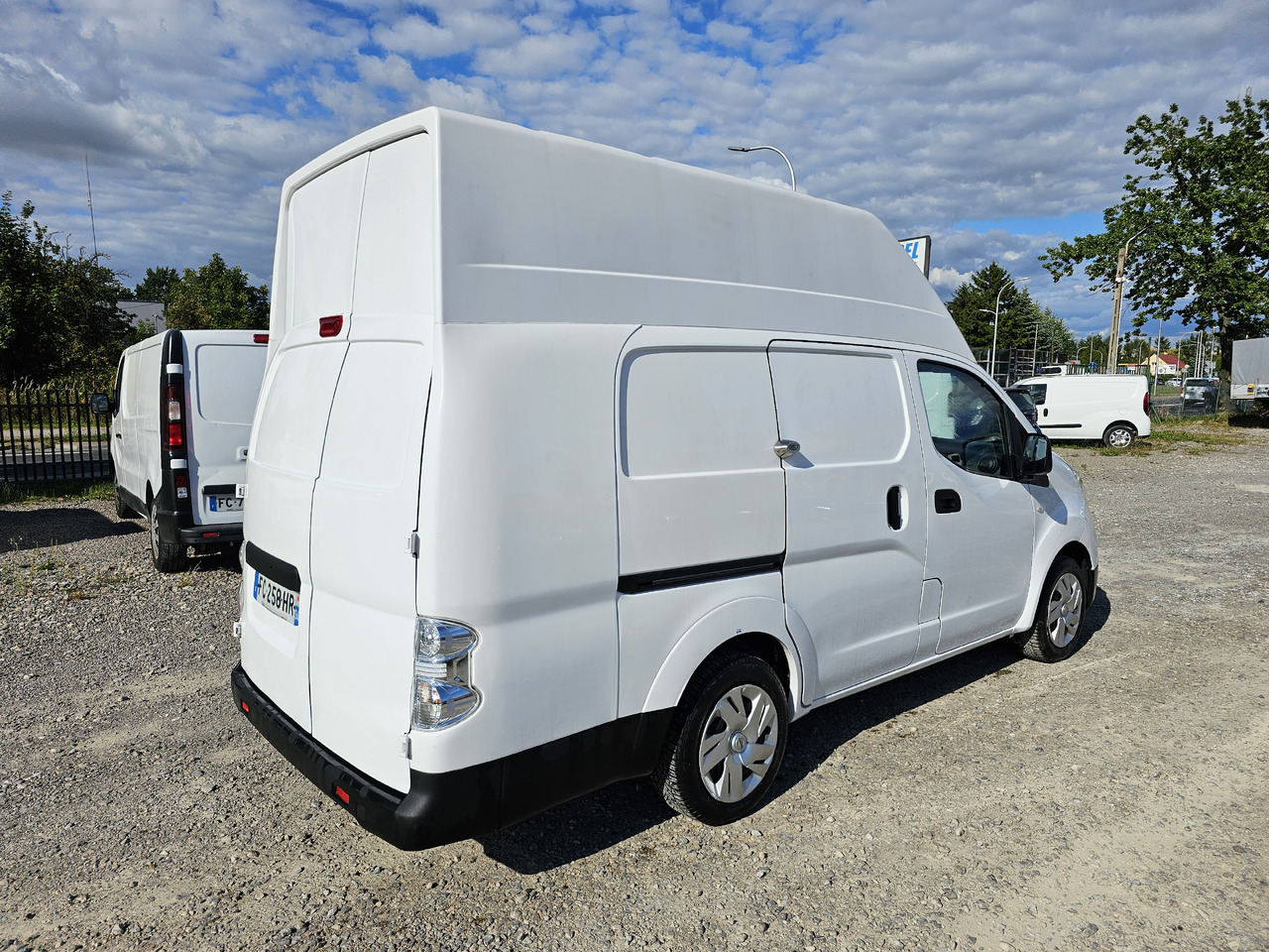 NISSAN E-NV200 ELEKTRYCZNY 40 KV 250 km KLIMA KAMERA - Kleine bestelwagen, Elektrische bedrijfswagen: afbeelding 5 NISSAN E-NV200 ELEKTRYCZNY 40 KV 250 km KLIMA KAMERA - Kleine bestelwagen, Elektrische bedrijfswagen: afbeelding 5