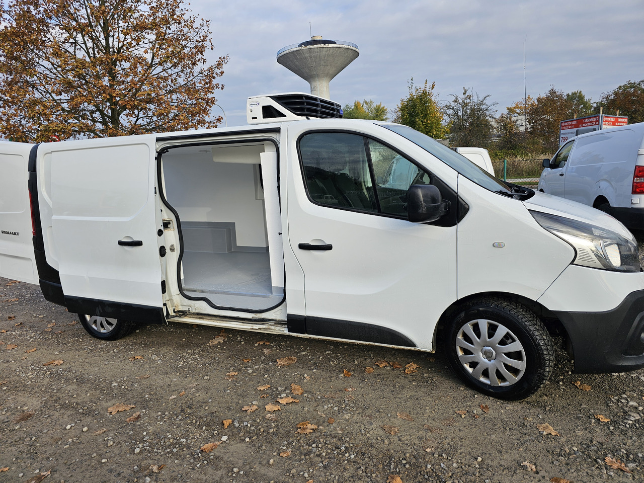 RENAULT TRAFIC MAXI LONG CHLODNIA MROZNIA CARRIER+230V KLIMA NAVI KAMERA EURO6 - Koelwagen: afbeelding 4 RENAULT TRAFIC MAXI LONG CHLODNIA MROZNIA CARRIER+230V KLIMA NAVI KAMERA EURO6 - Koelwagen: afbeelding 4