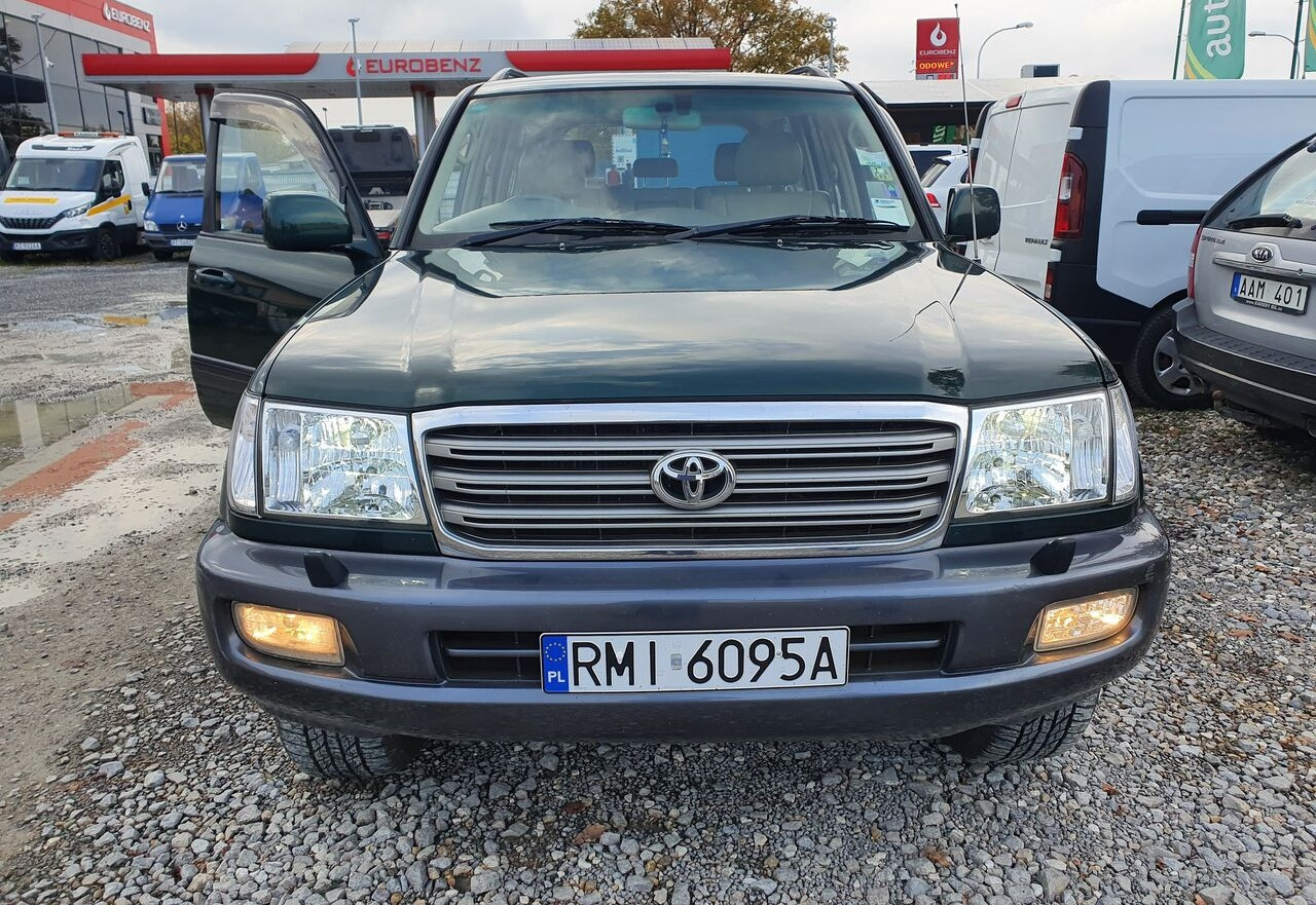 Toyota LAND CRUISER 100 4,2 TD KLIMA 7 OSOB - Personenwagen: afbeelding 3 Toyota LAND CRUISER 100 4,2 TD KLIMA 7 OSOB - Personenwagen: afbeelding 3