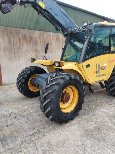 2000 New Holland LM420 - Verreiker: afbeelding 2 2000 New Holland LM420 - Verreiker: afbeelding 2