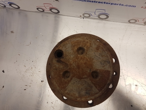 Case Hub Cover 4472452036  Zf Apl 330 81437c1 - Naaf voor Tractor: afbeelding 3 Case Hub Cover 4472452036  Zf Apl 330 81437c1 - Naaf voor Tractor: afbeelding 3