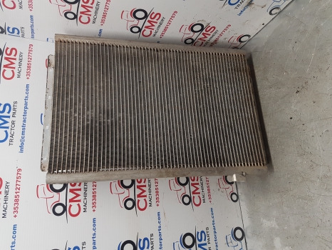 Claas Arion 500, 600 A34, A36 Air Conditioning Condenser 0021592871, 0021592873 - Airco onderdeel: afbeelding 3 Claas Arion 500, 600 A34, A36 Air Conditioning Condenser 0021592871, 0021592873 - Airco onderdeel: afbeelding 3
