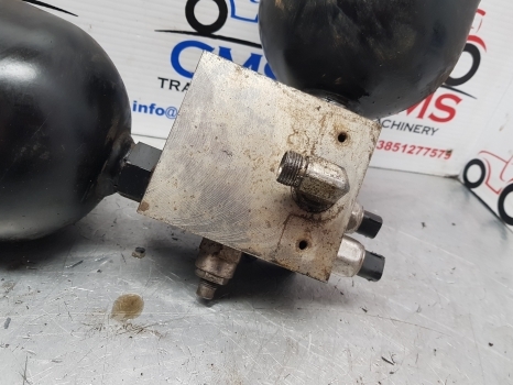 Claas Arion 500, 600 Series 640 Brake Valve, Safety Block 0021603450, 0021603451 - Remventiel voor Tractor: afbeelding 3 Claas Arion 500, 600 Series 640 Brake Valve, Safety Block 0021603450, 0021603451 - Remventiel voor Tractor: afbeelding 3