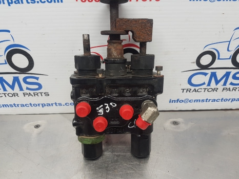 Claas Arion 530, Arion 500, 600, Brake Master Cylinder 11253932, 0021585080 - Remventiel voor Landbouwmachine: afbeelding 1 Claas Arion 530, Arion 500, 600, Brake Master Cylinder 11253932, 0021585080 - Remventiel voor Landbouwmachine: afbeelding 1