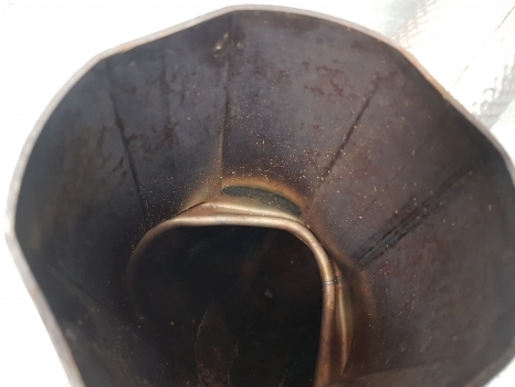 Claas Arion 610, 620, 630, 640 A36, A37 Exhaust Tube Parts 0021895370 - Uitlaatpijp voor Landbouwmachine: afbeelding 4 Claas Arion 610, 620, 630, 640 A36, A37 Exhaust Tube Parts 0021895370 - Uitlaatpijp voor Landbouwmachine: afbeelding 4