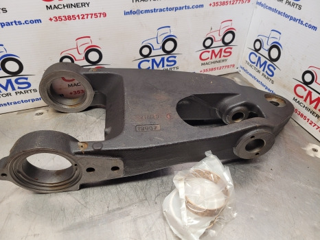 Claas Arion Carraro 20.29 Si Front Axle Bottom Wishbone Arm Lhs 12047, 68168, 68164 - Ophanging: afbeelding 2 Claas Arion Carraro 20.29 Si Front Axle Bottom Wishbone Arm Lhs 12047, 68168, 68164 - Ophanging: afbeelding 2