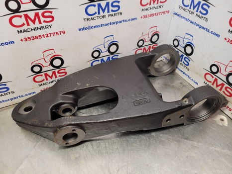 Claas Arion Carraro 20.29 Si Front Axle Bottom Wishbone Arm Rhs 68169, 12048 - Ophanging: afbeelding 3 Claas Arion Carraro 20.29 Si Front Axle Bottom Wishbone Arm Rhs 68169, 12048 - Ophanging: afbeelding 3