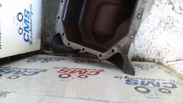 Deutz Agrotron 150 Mk3 Oil Pan Sump 04253996 - Carterpan voor Tractor: afbeelding 4 Deutz Agrotron 150 Mk3 Oil Pan Sump 04253996 - Carterpan voor Tractor: afbeelding 4