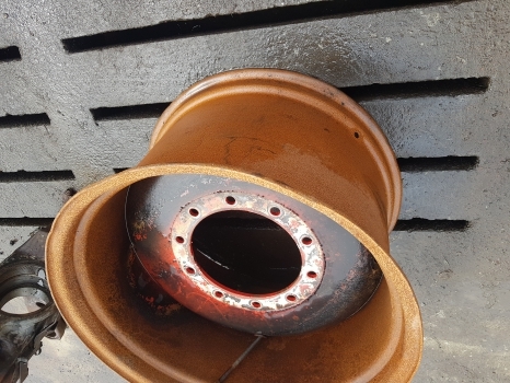 Fendt 724 S4 Massey Ferguson Front Wheel Rim W18x28, Red H718701024018 - Velg voor Tractor: afbeelding 5 Fendt 724 S4 Massey Ferguson Front Wheel Rim W18x28, Red H718701024018 - Velg voor Tractor: afbeelding 5