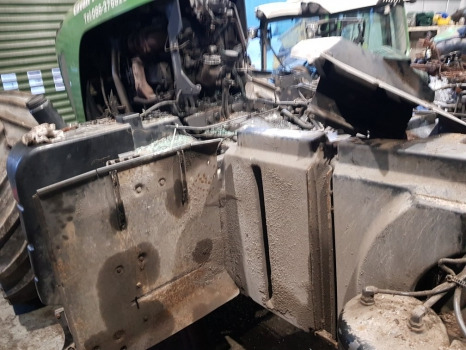 Fendt 928 Fuel Tank Main H931202060100 - Brandstoftank: afbeelding 4 Fendt 928 Fuel Tank Main H931202060100 - Brandstoftank: afbeelding 4