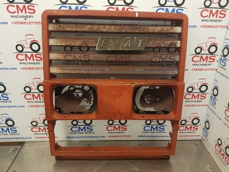 Fiat 110-90,, 90-90, 60-90, 130-90 Front Grille Panel 5132681, 5132244 - Rooster voor Tractor: afbeelding 1 Fiat 110-90,, 90-90, 60-90, 130-90 Front Grille Panel 5132681, 5132244 - Rooster voor Tractor: afbeelding 1