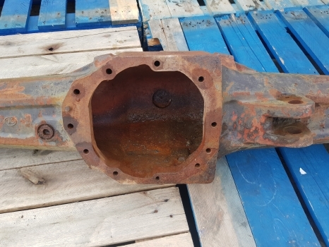 Fiat 90-90, 100-90, 110-90 Front Axle Housing 5127191; 5127192 - Vooras voor Tractor: afbeelding 5 Fiat 90-90, 100-90, 110-90 Front Axle Housing 5127191; 5127192 - Vooras voor Tractor: afbeelding 5