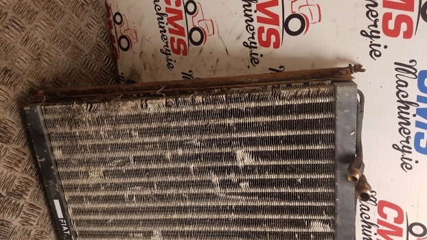 Fiat F Series F130, F140, F120, F115 Conditioning Condenser Radiator 5155716 - Condensor voor Tractor: afbeelding 5 Fiat F Series F130, F140, F120, F115 Conditioning Condenser Radiator 5155716 - Condensor voor Tractor: afbeelding 5