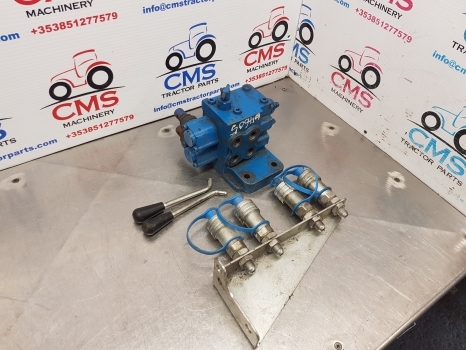 Ford 2000, 3000, 3600 Double Hydraulic Remote Control Kit Cms64605 - Hydraulica voor Tractor: afbeelding 2 Ford 2000, 3000, 3600 Double Hydraulic Remote Control Kit Cms64605 - Hydraulica voor Tractor: afbeelding 2
