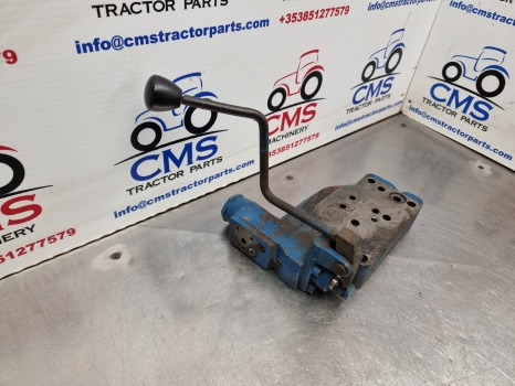 Ford 2000, 3000 Assorted, Hydraulic Spool Vale 626919fn4 - Hydraulica: afbeelding 2 Ford 2000, 3000 Assorted, Hydraulic Spool Vale 626919fn4 - Hydraulica: afbeelding 2