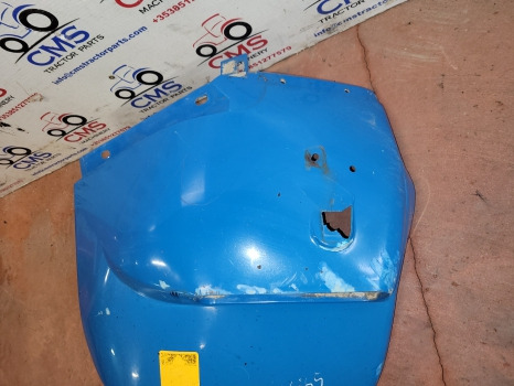 Ford 40, 35 New Holland Tl, Ts, 60 Series Cab Rear Mudguard Rhs Blue 82007495 - Fender: afbeelding 3 Ford 40, 35 New Holland Tl, Ts, 60 Series Cab Rear Mudguard Rhs Blue 82007495 - Fender: afbeelding 3