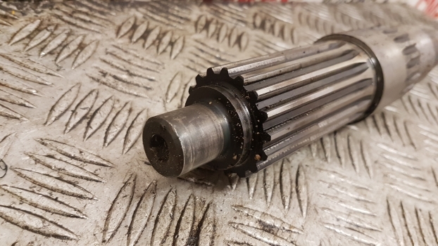 Ford 4550, 555, 655, 4000, 3500, 3000, 532, 420 Transmission Shaft C9nn7061b - Transmissie voor Tractor: afbeelding 2 Ford 4550, 555, 655, 4000, 3500, 3000, 532, 420 Transmission Shaft C9nn7061b - Transmissie voor Tractor: afbeelding 2