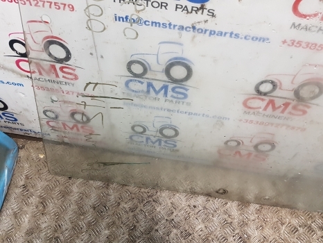 Ford 4600, 5600, 6600, 7600, Fritzmeier Windscreen 3286 - Voorruit voor Landbouwmachine: afbeelding 5 Ford 4600, 5600, 6600, 7600, Fritzmeier Windscreen 3286 - Voorruit voor Landbouwmachine: afbeelding 5