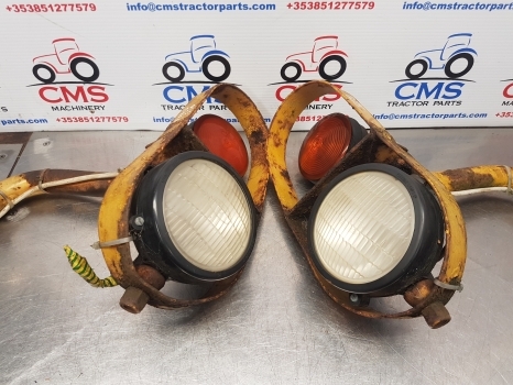 Ford 550, 555, 655 Working Lighs Assembly 83930993, E1nn13n083bc12z - Lichten/ Verlichting voor Graaflaadmachine: afbeelding 2 Ford 550, 555, 655 Working Lighs Assembly 83930993, E1nn13n083bc12z - Lichten/ Verlichting voor Graaflaadmachine: afbeelding 2