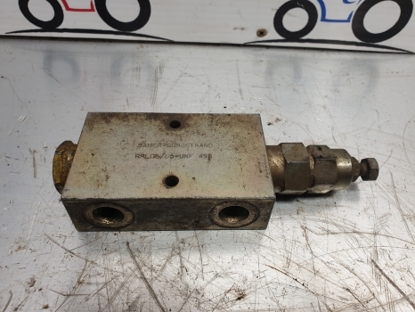 Ford 555 Hydraulic Check Valve 81873170 , Sauer-sundstrand Rpl06/c5-unf 495 - Hydraulische klep voor Tractor: afbeelding 1 Ford 555 Hydraulic Check Valve 81873170 , Sauer-sundstrand Rpl06/c5-unf 495 - Hydraulische klep voor Tractor: afbeelding 1