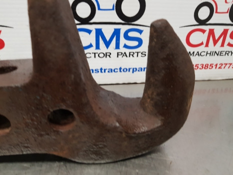 Ford 7810, 6610, 6410, 7710, 8210 Hook For Fwd. E0nne918ac29b, 83943810 - Frame/ Chassis: afbeelding 3 Ford 7810, 6610, 6410, 7710, 8210 Hook For Fwd. E0nne918ac29b, 83943810 - Frame/ Chassis: afbeelding 3