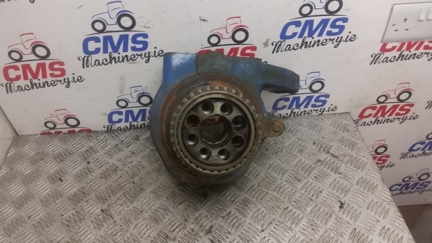Ford 8240, 8340 709hd Carraro Front Axle Spindle Left Car125157, 1-33-741-662 - Stuurinrichting voor Tractor: afbeelding 1 Ford 8240, 8340 709hd Carraro Front Axle Spindle Left Car125157, 1-33-741-662 - Stuurinrichting voor Tractor: afbeelding 1