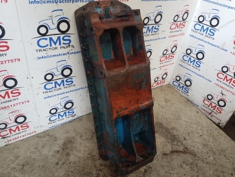 Ford 8700, 9700 Engine Oil Pan D6nn6676b, D5nn6676a, D5nn6676b, 83910678 - Carterpan voor Tractor: afbeelding 2 Ford 8700, 9700 Engine Oil Pan D6nn6676b, D5nn6676a, D5nn6676b, 83910678 - Carterpan voor Tractor: afbeelding 2