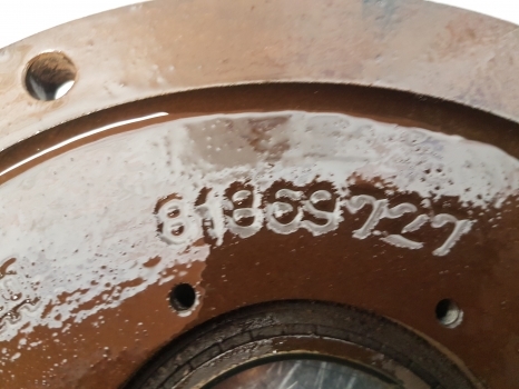 Ford New Holland 40, Ts Series Transmission Cover Plate 81869727 - Versnellingsbak voor Tractor: afbeelding 4 Ford New Holland 40, Ts Series Transmission Cover Plate 81869727 - Versnellingsbak voor Tractor: afbeelding 4