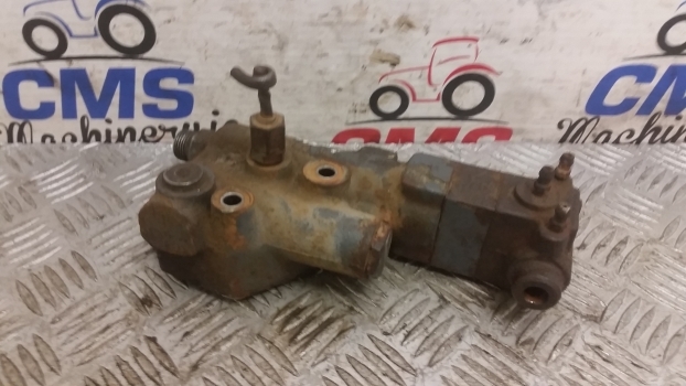 Ford New Holland 7840 40 And Ts Series Trailer Brake Valve 81874969, 1535108113 - Remventiel voor Tractor: afbeelding 2 Ford New Holland 7840 40 And Ts Series Trailer Brake Valve 81874969, 1535108113 - Remventiel voor Tractor: afbeelding 2