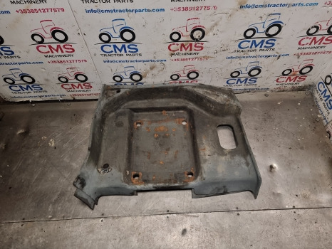 Ford New Holland 8340, 40 Series Rear Seat Floor Mat E9nn94130n23bh - Cabine en interieur: afbeelding 1 Ford New Holland 8340, 40 Series Rear Seat Floor Mat E9nn94130n23bh - Cabine en interieur: afbeelding 1