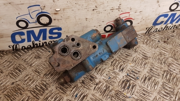 Ford, New Holland 8340, Ts Trailer Brake Valve Distributor 81874969, 1535108113 - Remventiel voor Tractor: afbeelding 4 Ford, New Holland 8340, Ts Trailer Brake Valve Distributor 81874969, 1535108113 - Remventiel voor Tractor: afbeelding 4