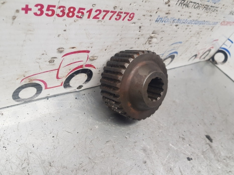 Ford New Holland Fiat F130, 60, Tm, M, F Series Pto Clutch Gear Hub 5171698 - Transmissie: afbeelding 2 Ford New Holland Fiat F130, 60, Tm, M, F Series Pto Clutch Gear Hub 5171698 - Transmissie: afbeelding 2