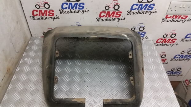 Ford New Holland Top Steering Dashboard Panel - Cabine en interieur: afbeelding 2 Ford New Holland Top Steering Dashboard Panel - Cabine en interieur: afbeelding 2