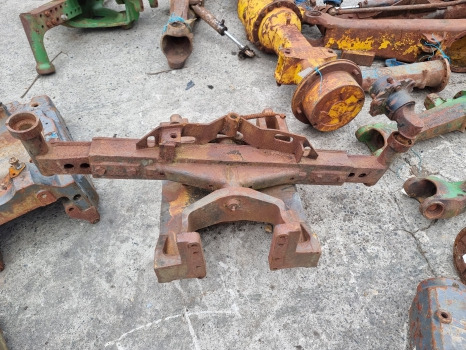 International Case 885xl, 884 85, 84 Xl Ser Front Axle With Boster 3121167r2 - As en onderdelen: afbeelding 1 International Case 885xl, 884 85, 84 Xl Ser Front Axle With Boster 3121167r2 - As en onderdelen: afbeelding 1