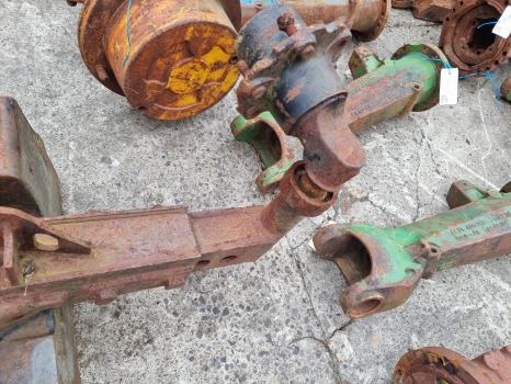 International Case 885xl, 884 85, 84 Xl Ser Front Axle With Boster 3121167r2 - As en onderdelen: afbeelding 4 International Case 885xl, 884 85, 84 Xl Ser Front Axle With Boster 3121167r2 - As en onderdelen: afbeelding 4