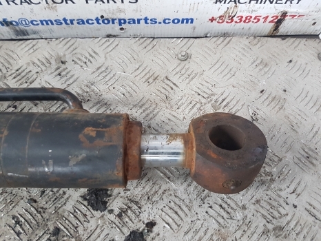 Jcb 2cx Showel Hydraulic Ram Cylinder 556/60084 - Hydraulische cilinder voor Graaflaadmachine: afbeelding 2 Jcb 2cx Showel Hydraulic Ram Cylinder 556/60084 - Hydraulische cilinder voor Graaflaadmachine: afbeelding 2