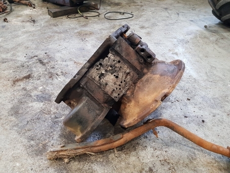 Jcb 531-70 536-70, 536-60, 541-70 Transmission Housing 589/10590, 589/10592 - Versnellingsbak en onderdelen voor Verreiker: afbeelding 4 Jcb 531-70 536-70, 536-60, 541-70 Transmission Housing 589/10590, 589/10592 - Versnellingsbak en onderdelen voor Verreiker: afbeelding 4