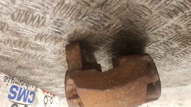 Jcb Fastrac 185-65 Front Axle Brake Calliper 15/920062, 15/920366, 477/58500 - Remklauw voor Tractor: afbeelding 2 Jcb Fastrac 185-65 Front Axle Brake Calliper 15/920062, 15/920366, 477/58500 - Remklauw voor Tractor: afbeelding 2