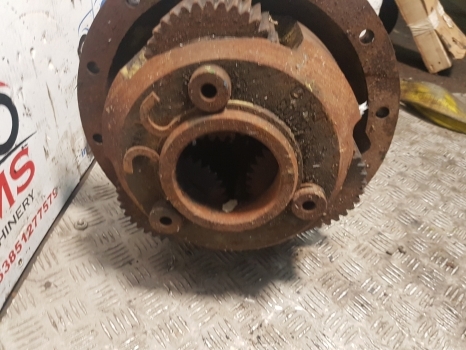 John Deere 3040, 2941, 2141, 2541, 3130 Rear Half Axle L33328, L39931, L37258 - Achterass voor Tractor: afbeelding 4 John Deere 3040, 2941, 2141, 2541, 3130 Rear Half Axle L33328, L39931, L37258 - Achterass voor Tractor: afbeelding 4