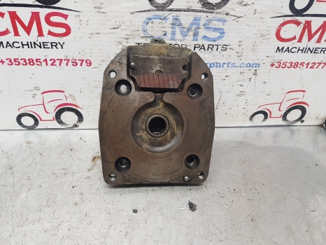 John Deere 3130, 3030, 3120, 2840 Pto Plate With Brake Pad T32090 - Remblokken voor Landbouwmachine: afbeelding 1 John Deere 3130, 3030, 3120, 2840 Pto Plate With Brake Pad T32090 - Remblokken voor Landbouwmachine: afbeelding 1
