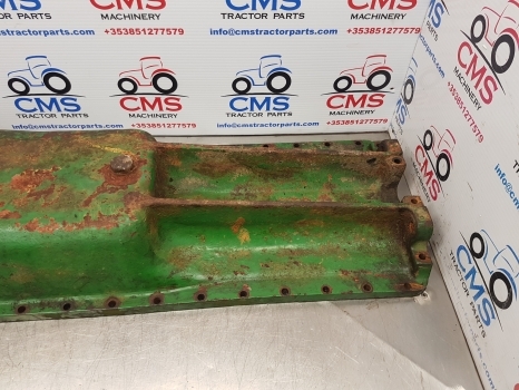 John Deere 3350, 3055, 3130, 3340, 2940, 3050 Oil Pan Sump R72231 - Carterpan voor Tractor: afbeelding 2 John Deere 3350, 3055, 3130, 3340, 2940, 3050 Oil Pan Sump R72231 - Carterpan voor Tractor: afbeelding 2