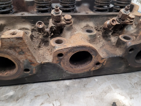 John Deere 6600, 6506, 6800, 6900 Engine Cylinder Head R112747, Re48617 - Cilinderkop: afbeelding 3 John Deere 6600, 6506, 6800, 6900 Engine Cylinder Head R112747, Re48617 - Cilinderkop: afbeelding 3