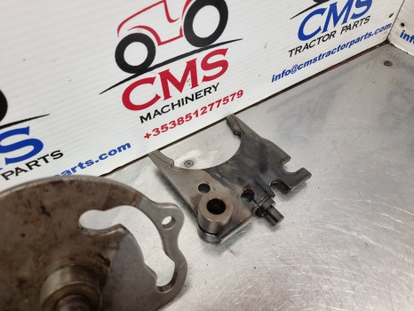 John Deere 7700, 7800, 7810, 7910, Pto Brackets Support Al82581, Re33205 - Transmissie: afbeelding 4 John Deere 7700, 7800, 7810, 7910, Pto Brackets Support Al82581, Re33205 - Transmissie: afbeelding 4