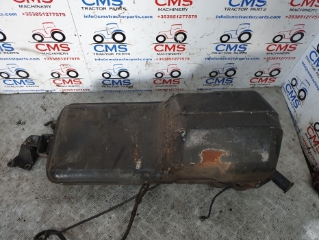 Lamborghini 1106 4wd Left Hand Side Diesel Tank 0.257.8145.3 - Brandstoftank voor Tractor: afbeelding 2 Lamborghini 1106 4wd Left Hand Side Diesel Tank 0.257.8145.3 - Brandstoftank voor Tractor: afbeelding 2