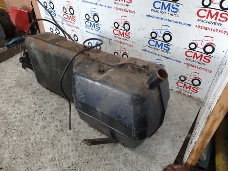 Lamborghini 1106 4wd Right Hand Side Diesel Tank 0.257.8143.3/40 - Brandstoftank voor Tractor: afbeelding 5 Lamborghini 1106 4wd Right Hand Side Diesel Tank 0.257.8143.3/40 - Brandstoftank voor Tractor: afbeelding 5