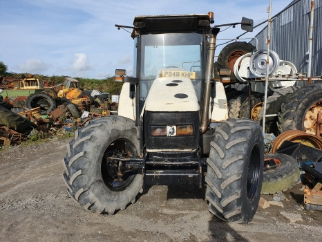 Lamborghini Premium 950 Engine, Cab, Transmission, Rear, Front Axle Parts Nut - Cabine: afbeelding 2 Lamborghini Premium 950 Engine, Cab, Transmission, Rear, Front Axle Parts Nut - Cabine: afbeelding 2