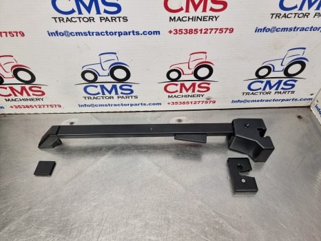 Massey Ferguson 300 Series, 390, 399, Cab Door Handle Lock Lh 3476171m1 - Deur en onderdelen: afbeelding 1 Massey Ferguson 300 Series, 390, 399, Cab Door Handle Lock Lh 3476171m1 - Deur en onderdelen: afbeelding 1