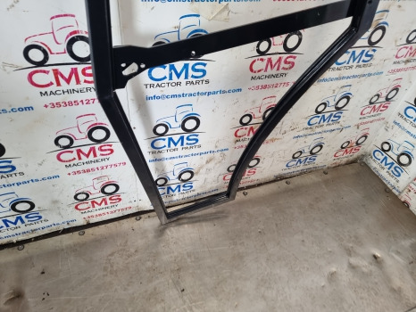 Massey Ferguson 300 Series 390 Cab Door Frame Lhs And Seal 3478235m92 - Deur en onderdelen: afbeelding 4 Massey Ferguson 300 Series 390 Cab Door Frame Lhs And Seal 3478235m92 - Deur en onderdelen: afbeelding 4