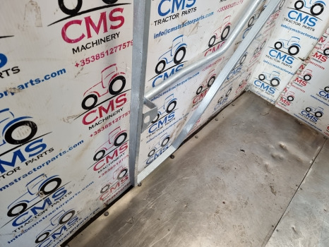 Massey Ferguson 4255, 4200, 4300 Series Cab Door Frame Lh Galvanized 3505181m91 - Deur en onderdelen: afbeelding 5 Massey Ferguson 4255, 4200, 4300 Series Cab Door Frame Lh Galvanized 3505181m91 - Deur en onderdelen: afbeelding 5