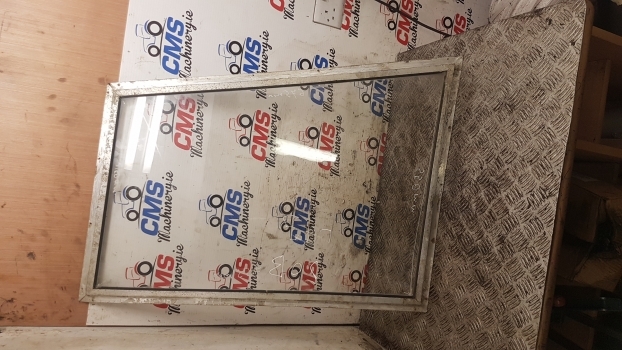 Massey Ferguson 50b Cab Window Frame Glass Lhs. Please Check By The Photos. - Raam en onderdelen voor Graaflaadmachine: afbeelding 3 Massey Ferguson 50b Cab Window Frame Glass Lhs. Please Check By The Photos. - Raam en onderdelen voor Graaflaadmachine: afbeelding 3